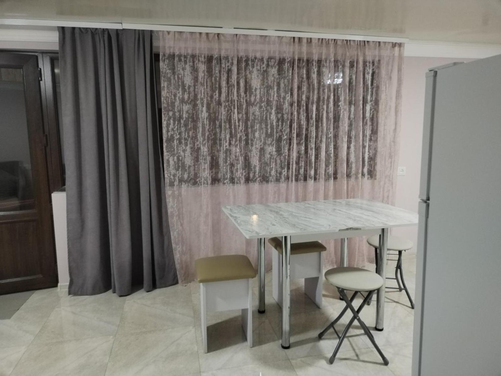 Lyucie Guest House Idzsevan Kültér fotó